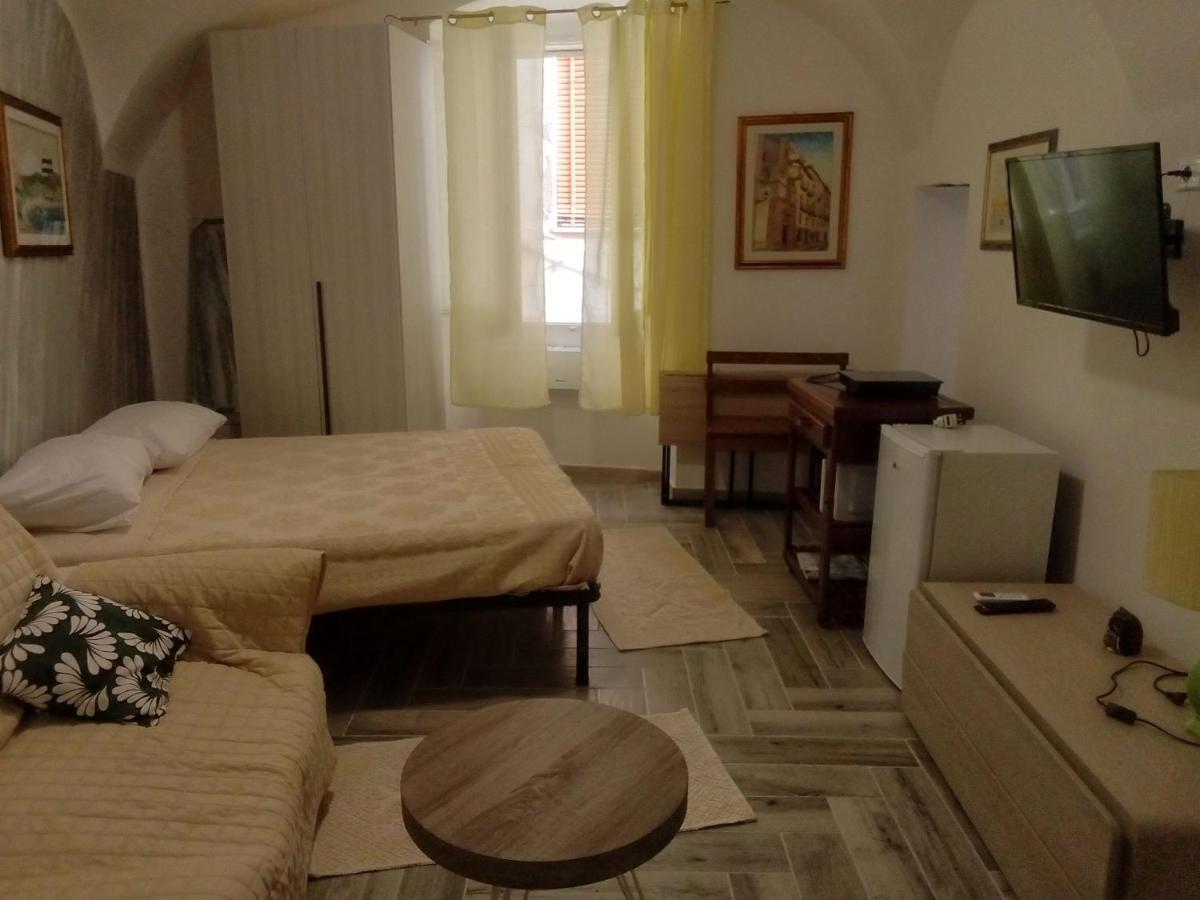 Casa Vacanze Su Sorighe. Боза Екстериор снимка
