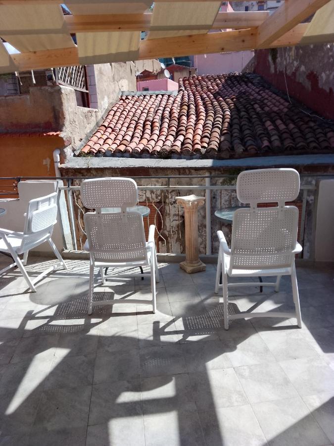 Casa Vacanze Su Sorighe. Боза Екстериор снимка
