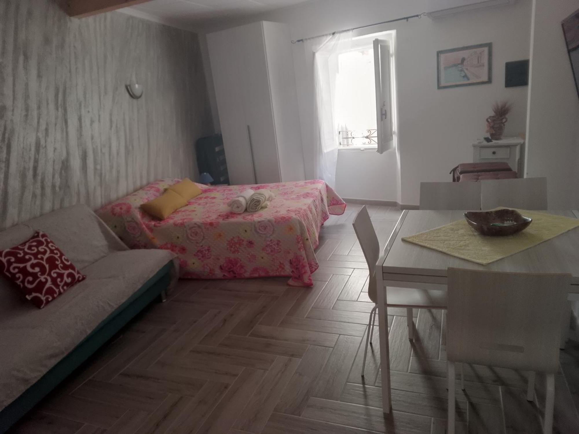 Casa Vacanze Su Sorighe. Боза Екстериор снимка